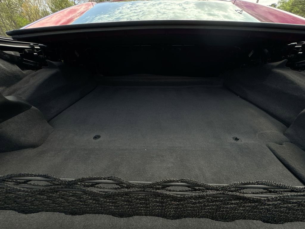 Used 2005 Cadillac XLR image 31