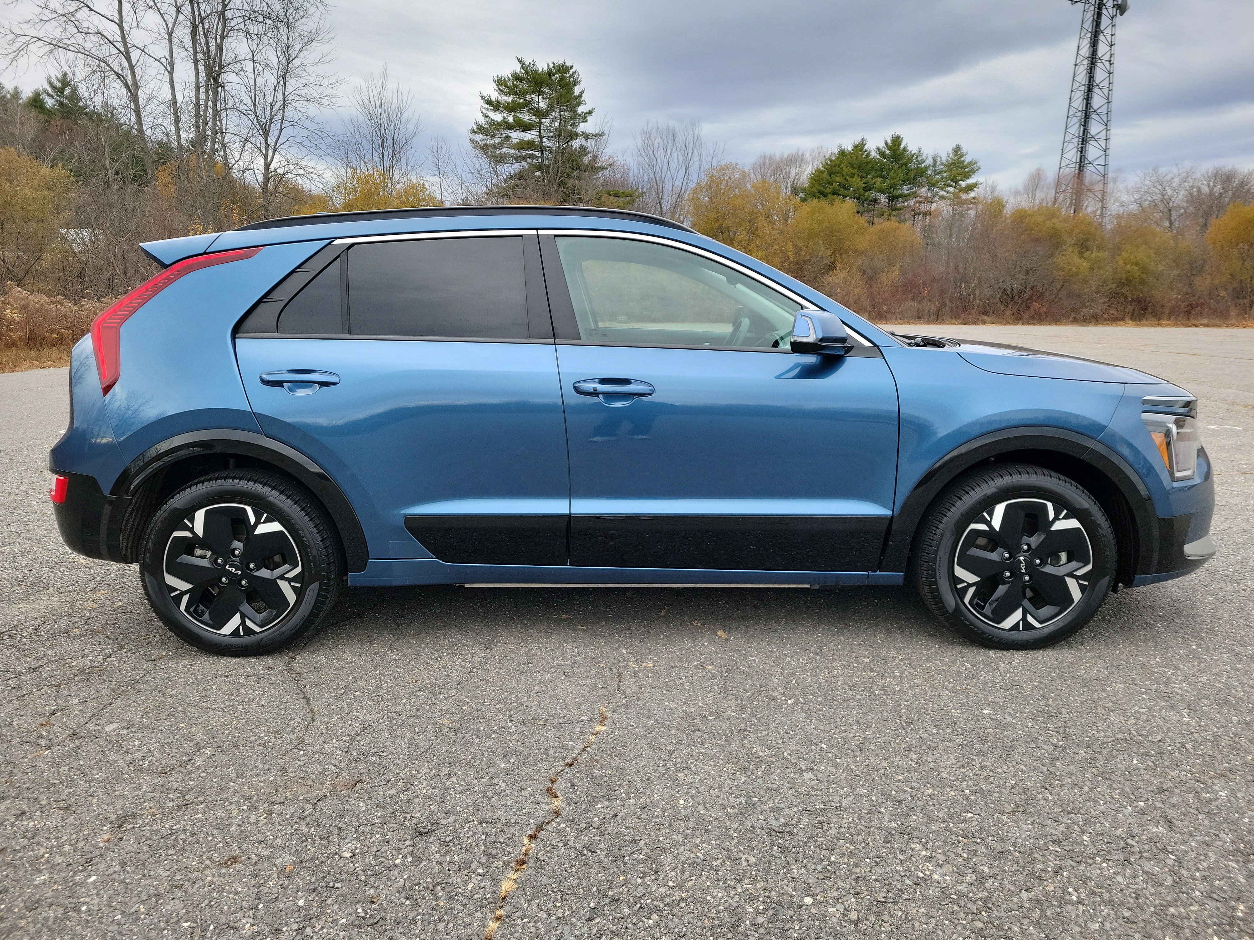 Used 2023 Kia Niro Wind w/ Wind Preserve Package image 4