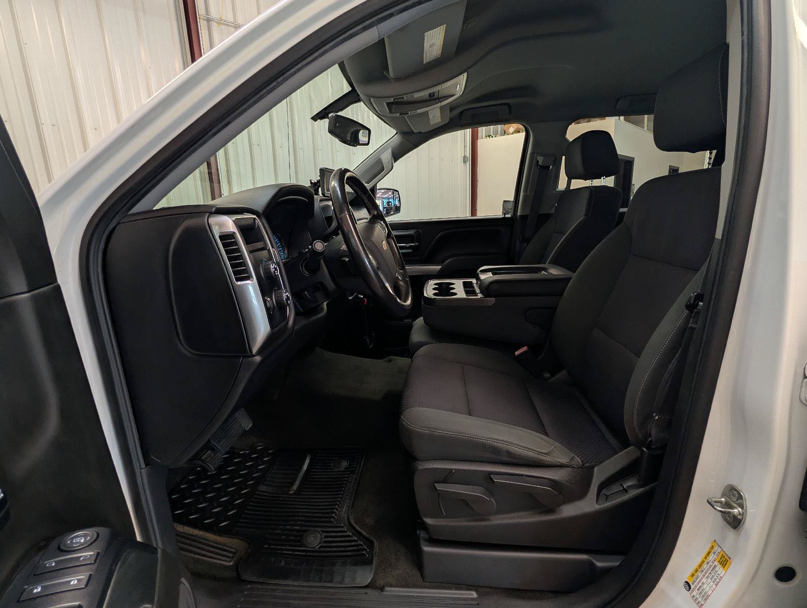 Used 2015 Chevrolet Silverado 1500 LT AWD/4WD image 19