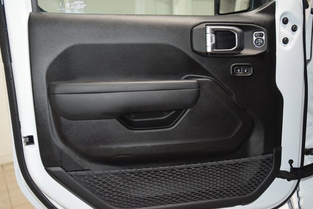 Used 2025 Jeep Wrangler Unlimited Rubicon w/ XTREMEE 35" Tire Package image 44