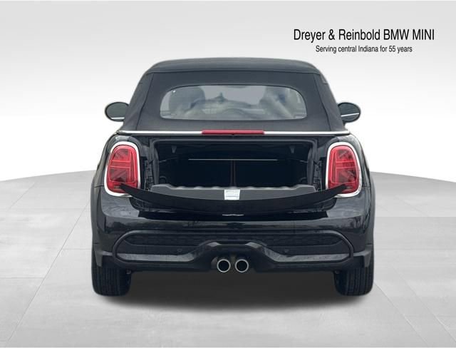 Used 2023 MINI Cooper S w/ Signature Upholstery Package image 30
