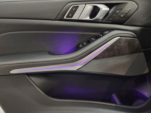 Used 2025 BMW X5 sDrive40i w/ M Sport Package image 24