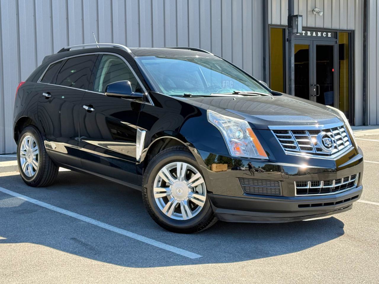 Used 2014 Cadillac SRX Luxury FWD image 3