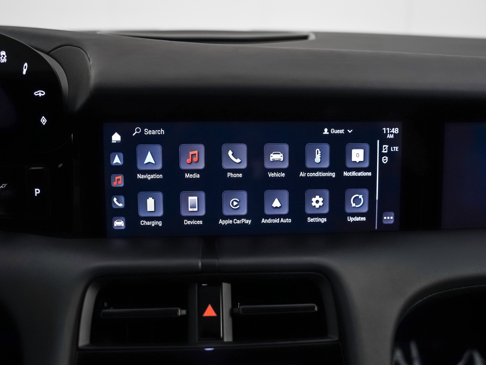 Used 2024 Porsche Taycan 4 Cross Turismo image 22