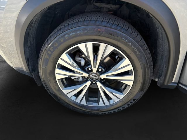Used 2023 Nissan Rogue SV FWD image 11