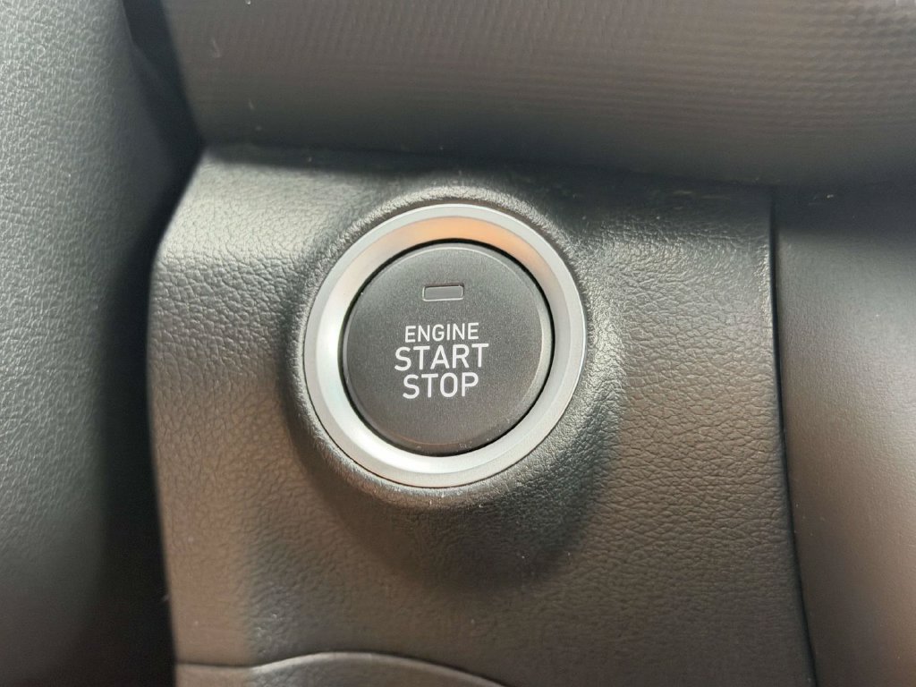 Certified 2023 Hyundai Kona SEL AWD/4WD image 31