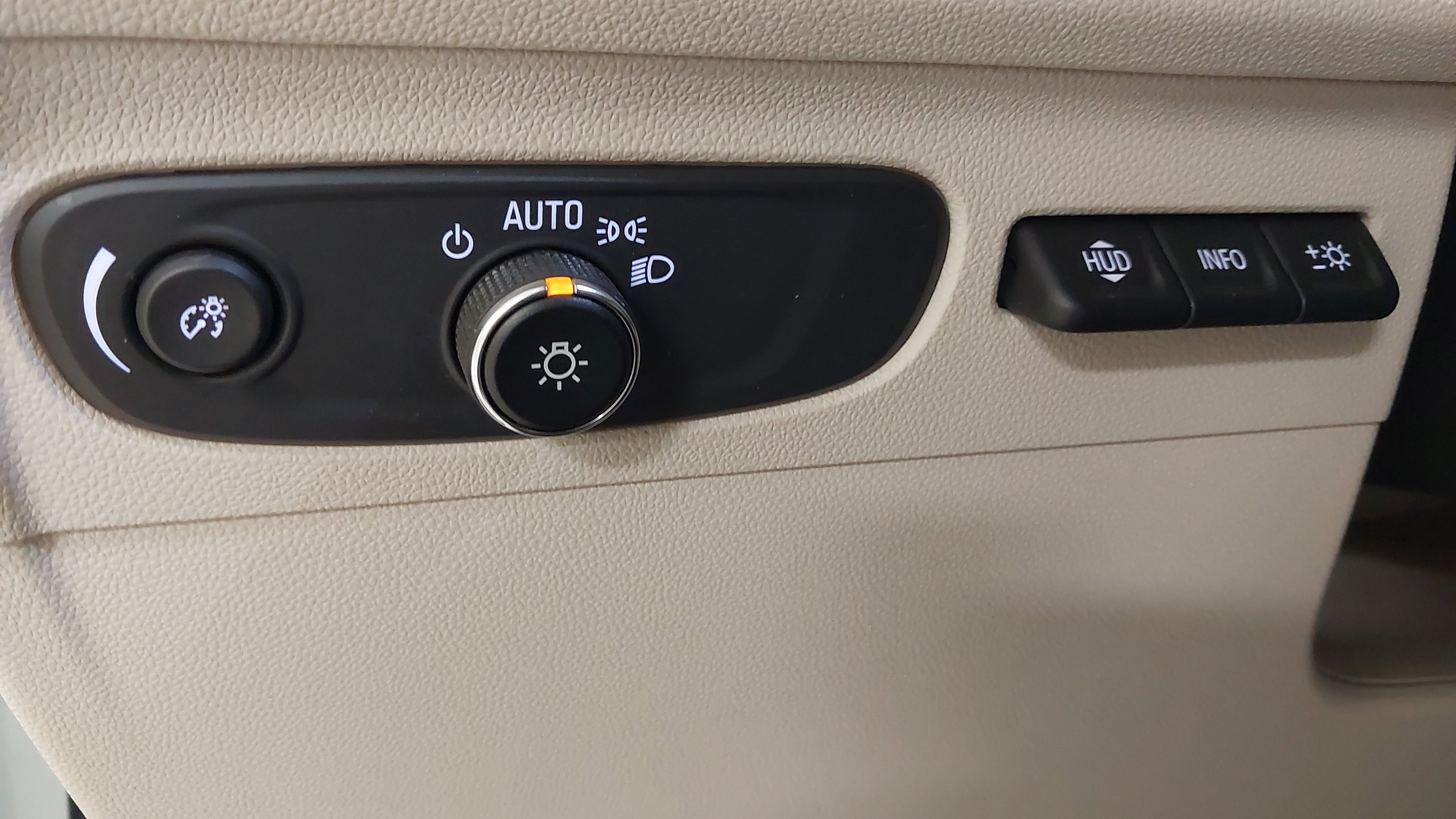 Certified 2023 Buick Envision Avenir FWD image 31