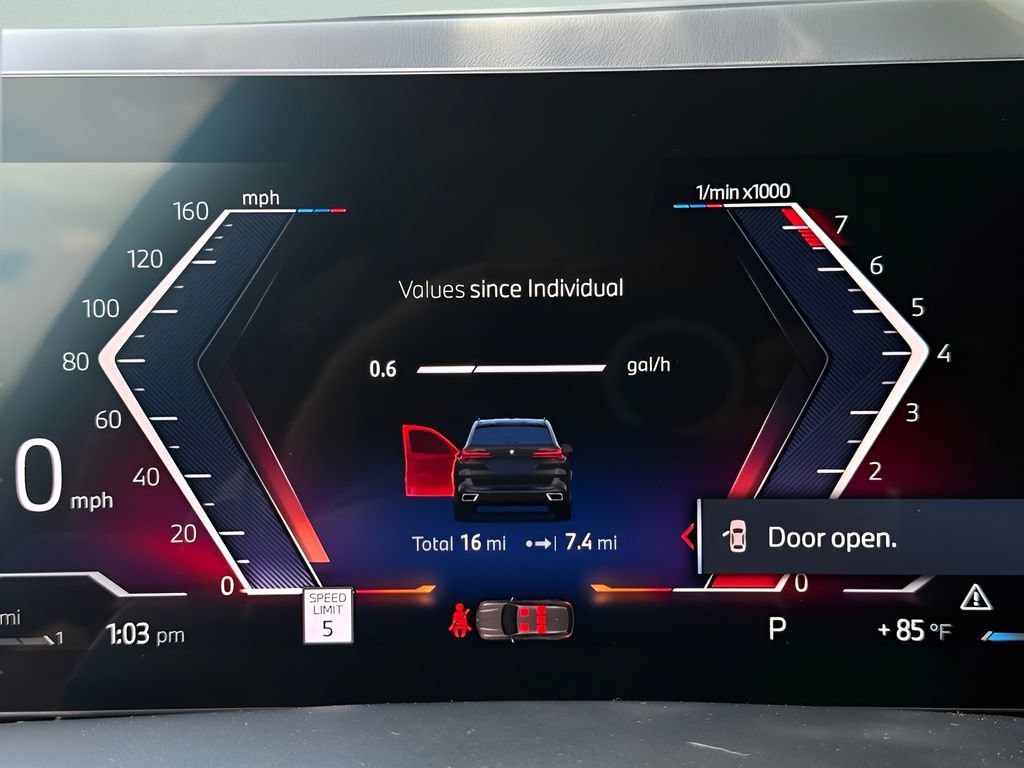New 2026 BMW X5 xDrive40i w/ M Sport Package AWD/4WD image 14