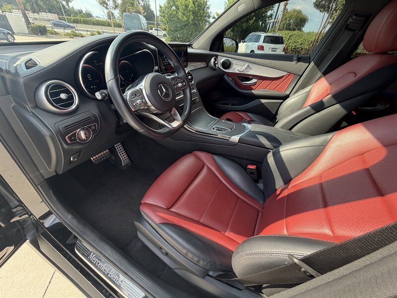 Used 2022 Mercedes-Benz GLC 300 4MATIC Coupe w/ AMG Line image 10