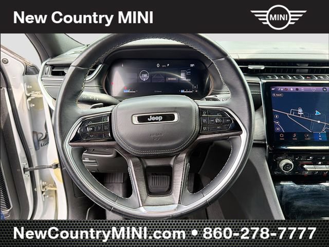 Used 2022 Jeep Grand Cherokee L Overland w/ Luxury Tech Group IV AWD/4WD image 12