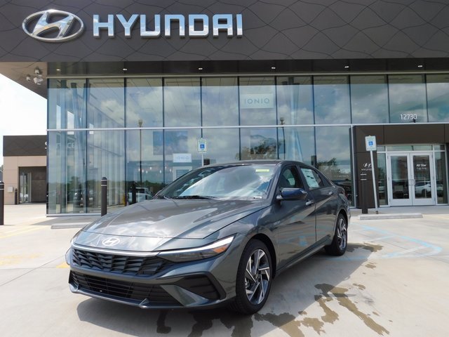 New 2025 Hyundai Elantra Sport