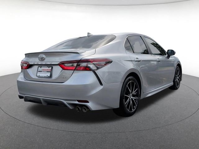 Used 2024 Toyota Camry SE w/ Convenience Package FWD image 6