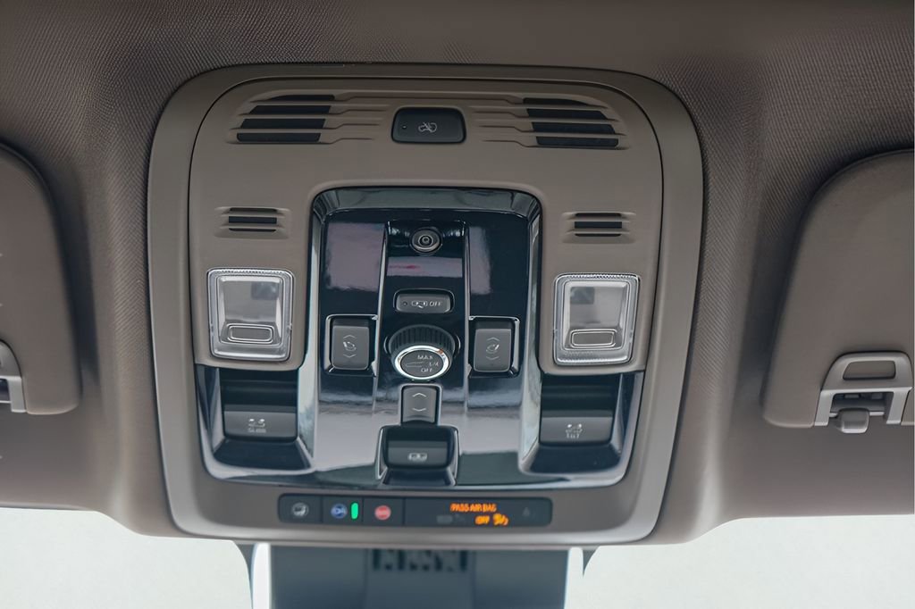 New 2026 GMC Yukon XL Denali w/ Denali Reserve Package image 22