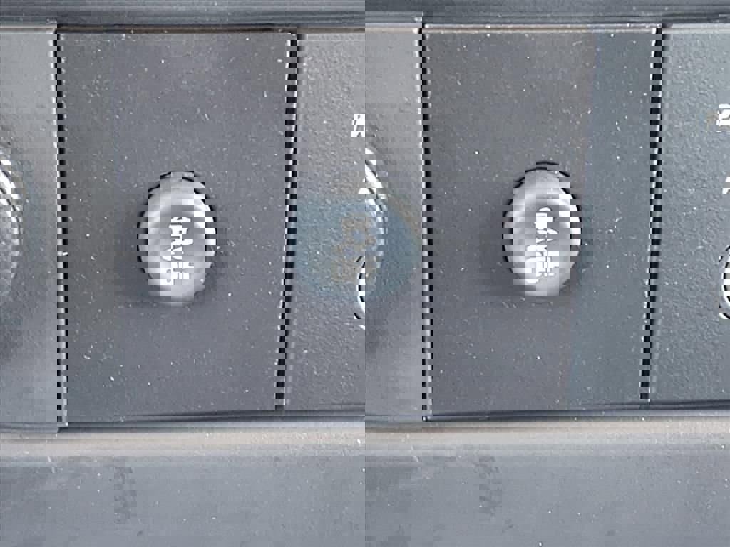 New 2025 Chevrolet Express 3500 w/ Power Convenience Package image 11