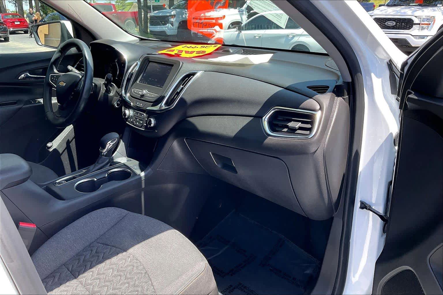 Certified 2024 Chevrolet Equinox LT w/ LPO, Floor Liner Package FWD image 16