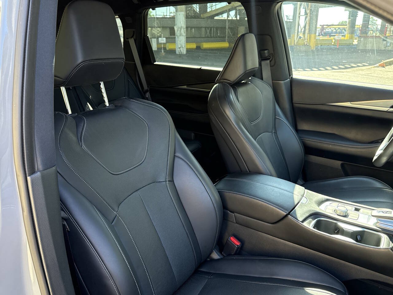 Used 2025 INFINITI QX60 Luxe w/ Black Edition AWD/4WD image 50