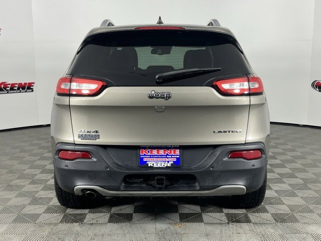 Used 2016 Jeep Cherokee Limited w/ Luxury Group image 7
