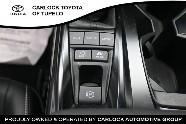 Used 2025 Toyota Camry SE FWD image 16
