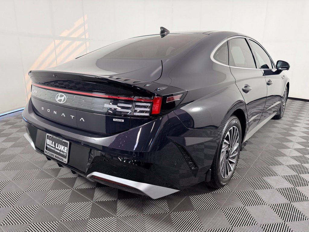 Used 2026 Hyundai Sonata Limited FWD image 8