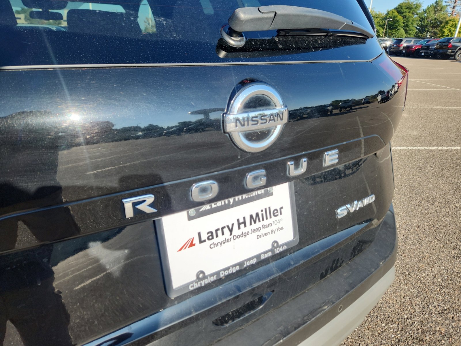 Used 2021 Nissan Rogue SV image 26