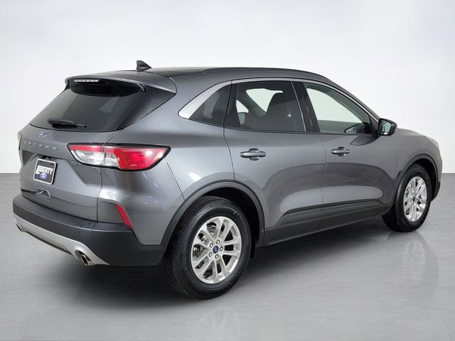 Used 2022 Ford Escape SE w/ Cold Weather Package FWD image 4