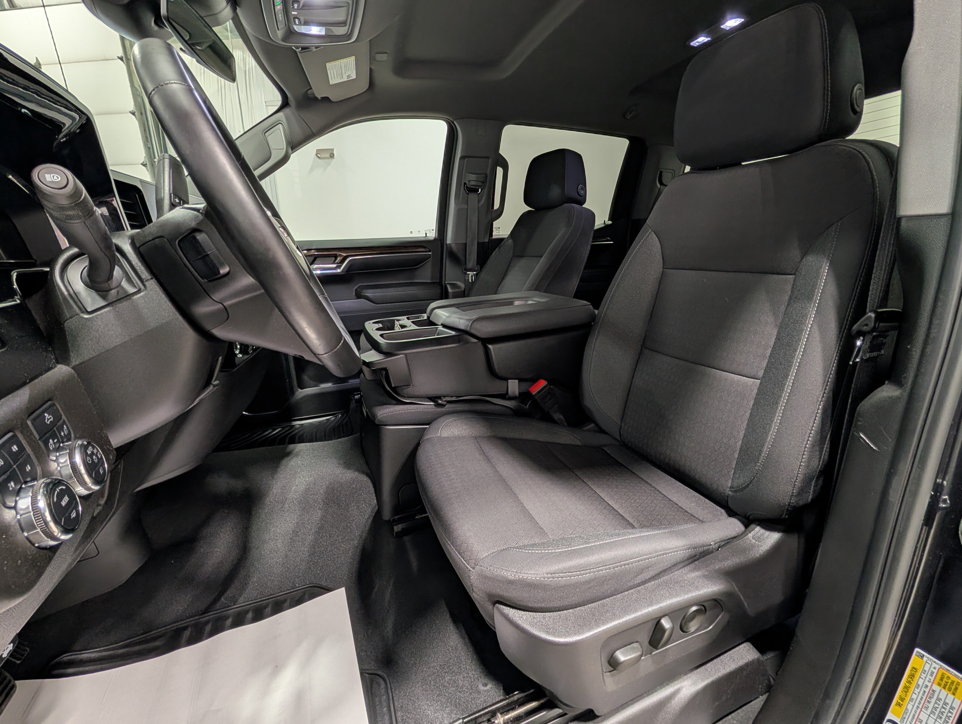 Used 2024 GMC Sierra 1500 Elevation w/ X31 Off-Road Package AWD/4WD image 16