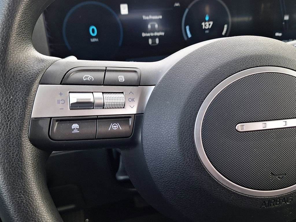 Certified 2024 Hyundai Kona SE image 16