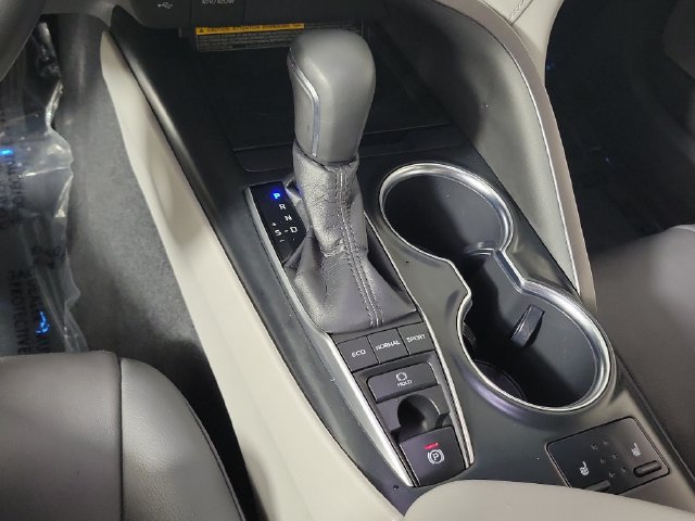 Used 2018 Toyota Camry XLE w/ Audio Package FWD image 32