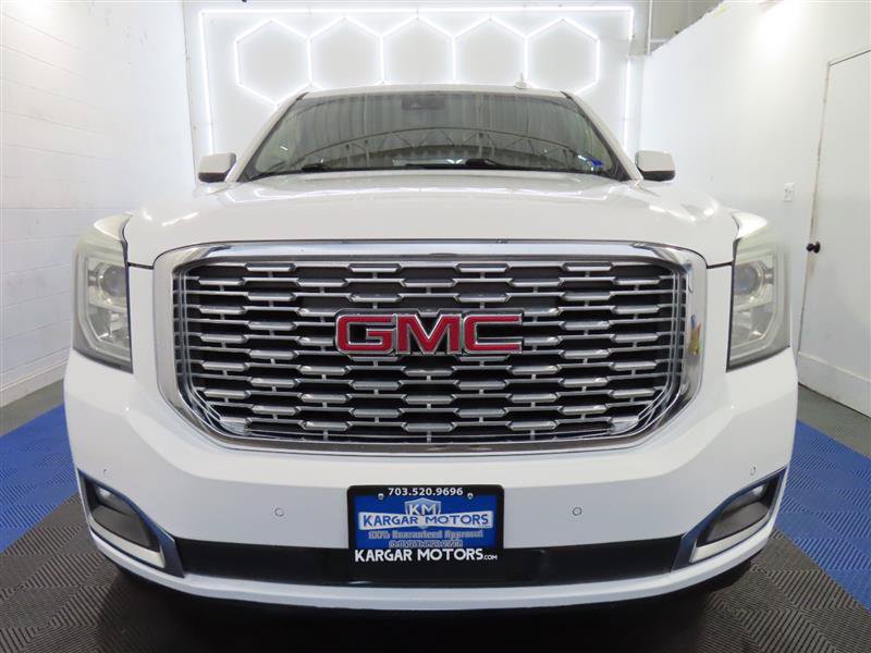 Used 2020 GMC Yukon XL Denali RWD image 3