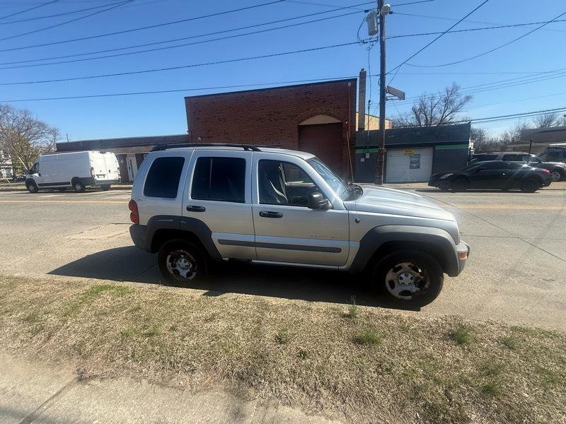 Used 2002 Jeep Liberty Sport image 8