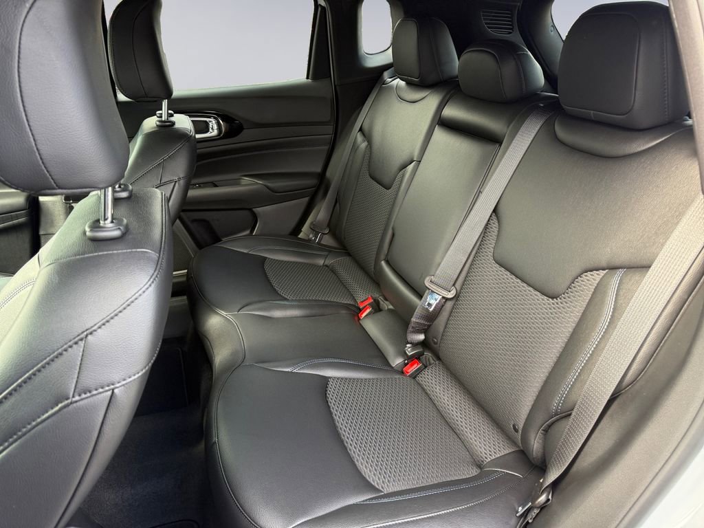 New 2026 Jeep Compass Latitude image 16