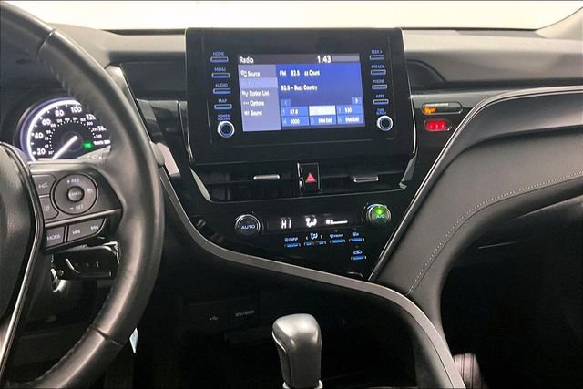 Used 2024 Toyota Camry SE FWD image 9