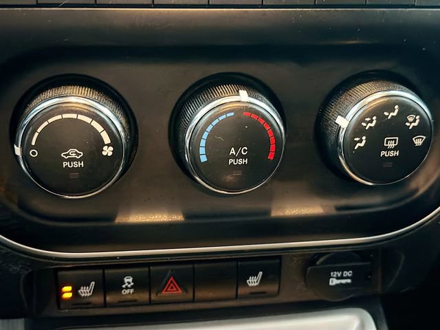 Used 2016 Jeep Compass Latitude image 15