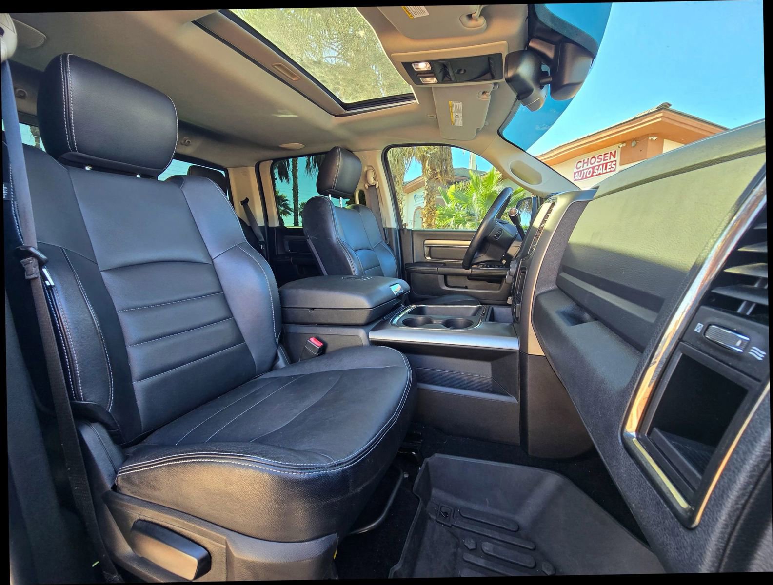 Used 2018 RAM 2500 Big Horn w/ Sport Appearance Group image 13