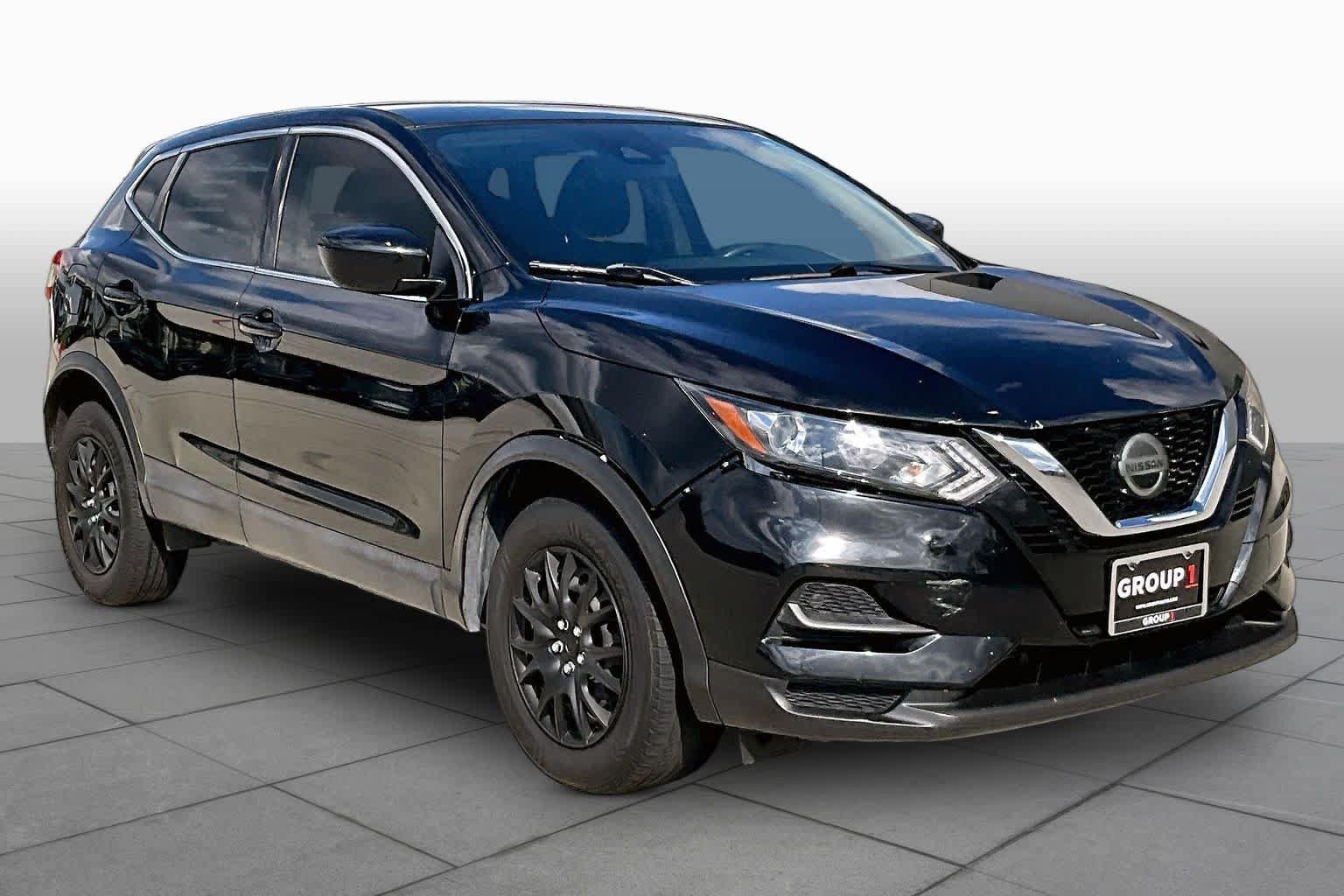 Used 2020 Nissan Rogue Sport S FWD image 3