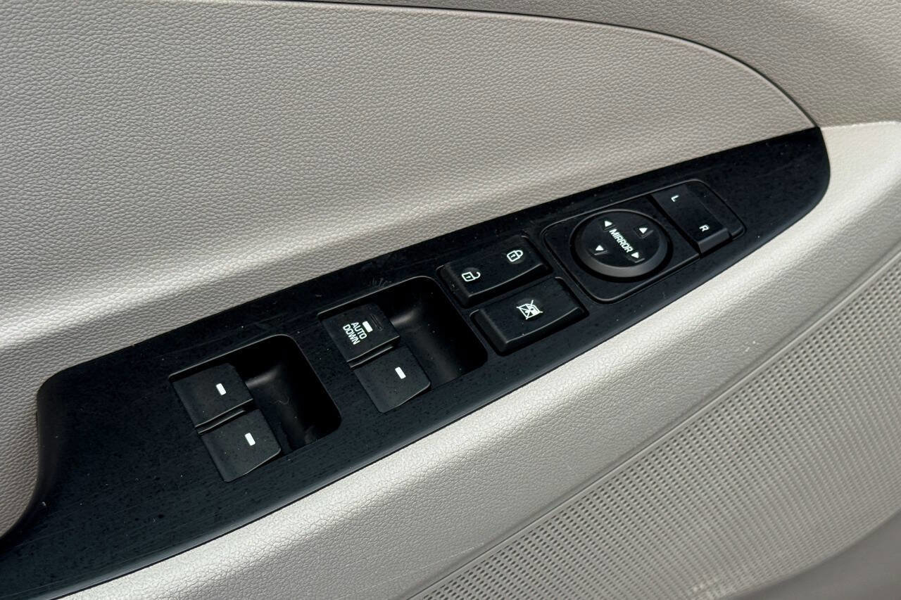 Used 2019 Hyundai Tucson SE w/ Cargo Package image 21