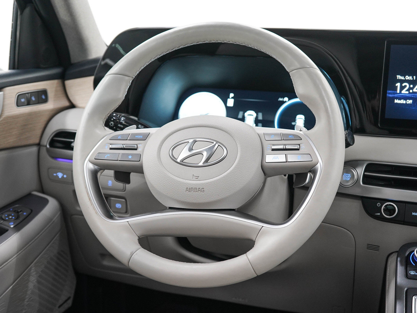 Used 2024 Hyundai Palisade Limited AWD/4WD image 19