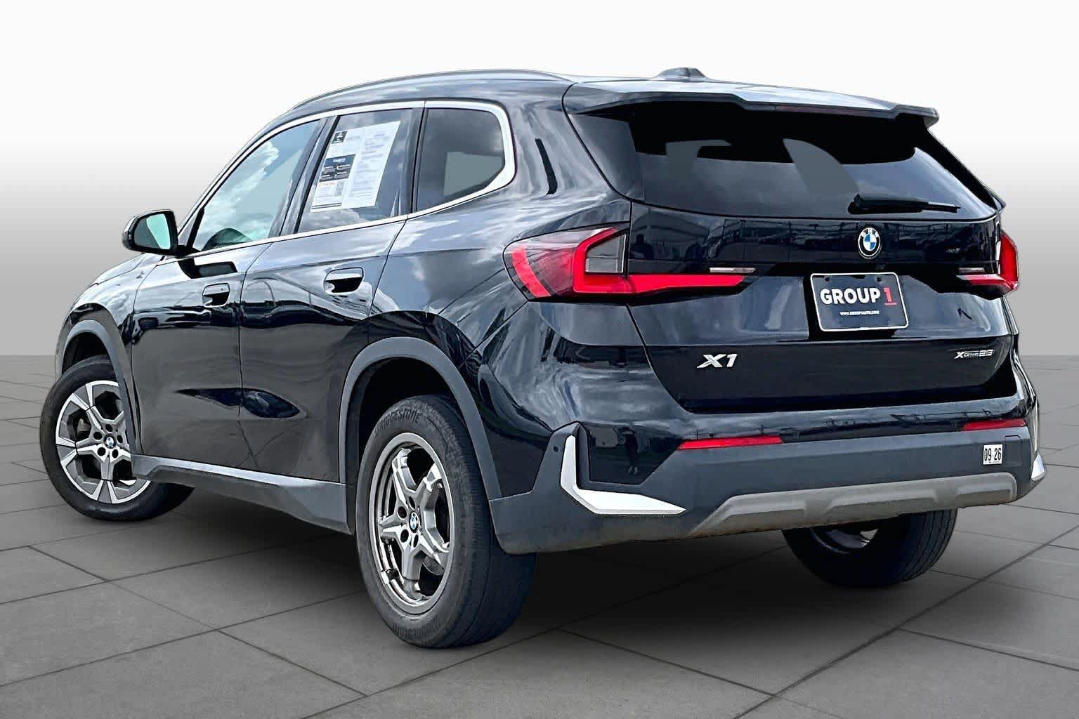 Used 2023 BMW X1 xDrive28i AWD/4WD image 11