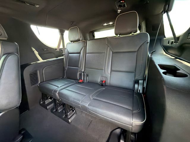 Used 2021 Chevrolet Suburban Premier w/ Premium Package RWD image 35