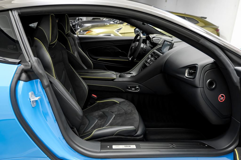 Used 2022 Aston Martin DBS Superleggera RWD image 26