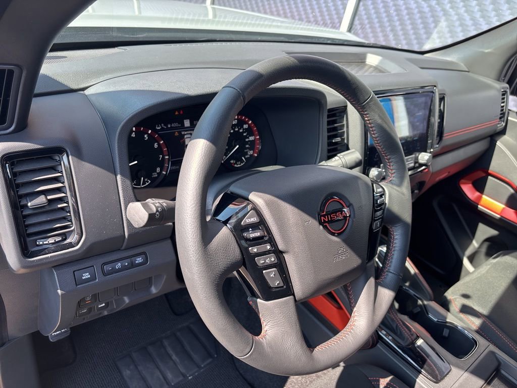 Used 2023 Nissan Frontier PRO-4X w/ Technology Package image 30