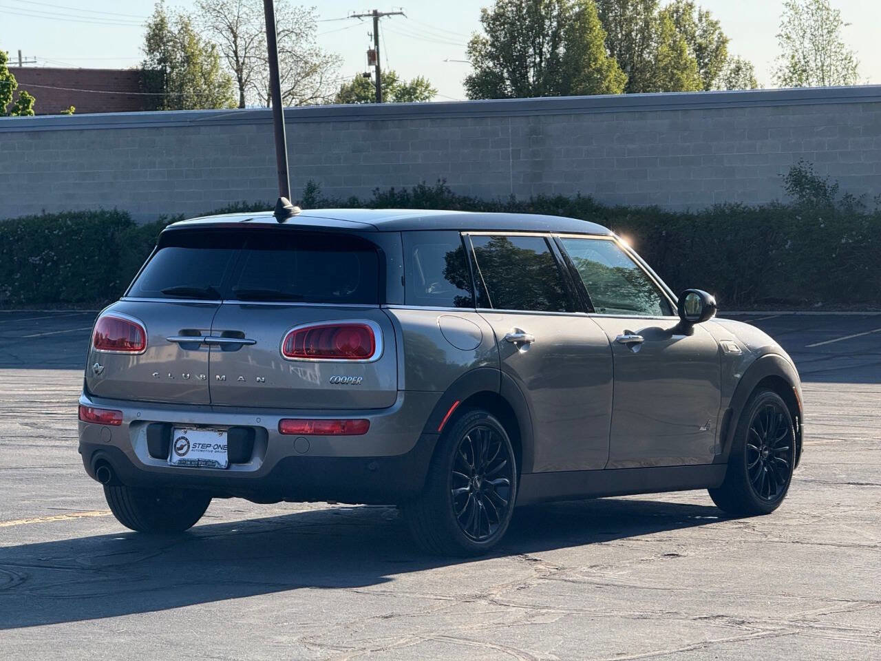 Used 2017 MINI Cooper Clubman ALL4 AWD/4WD image 5