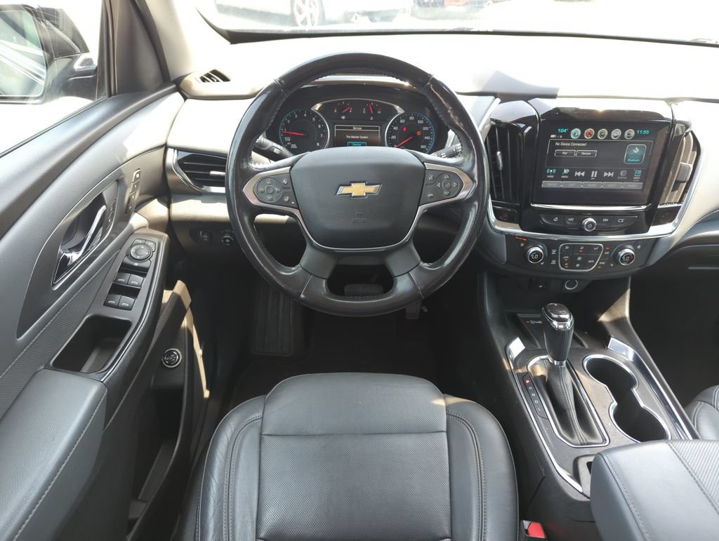 Used 2019 Chevrolet Traverse Premier w/ Driver Confidence II Package FWD image 14