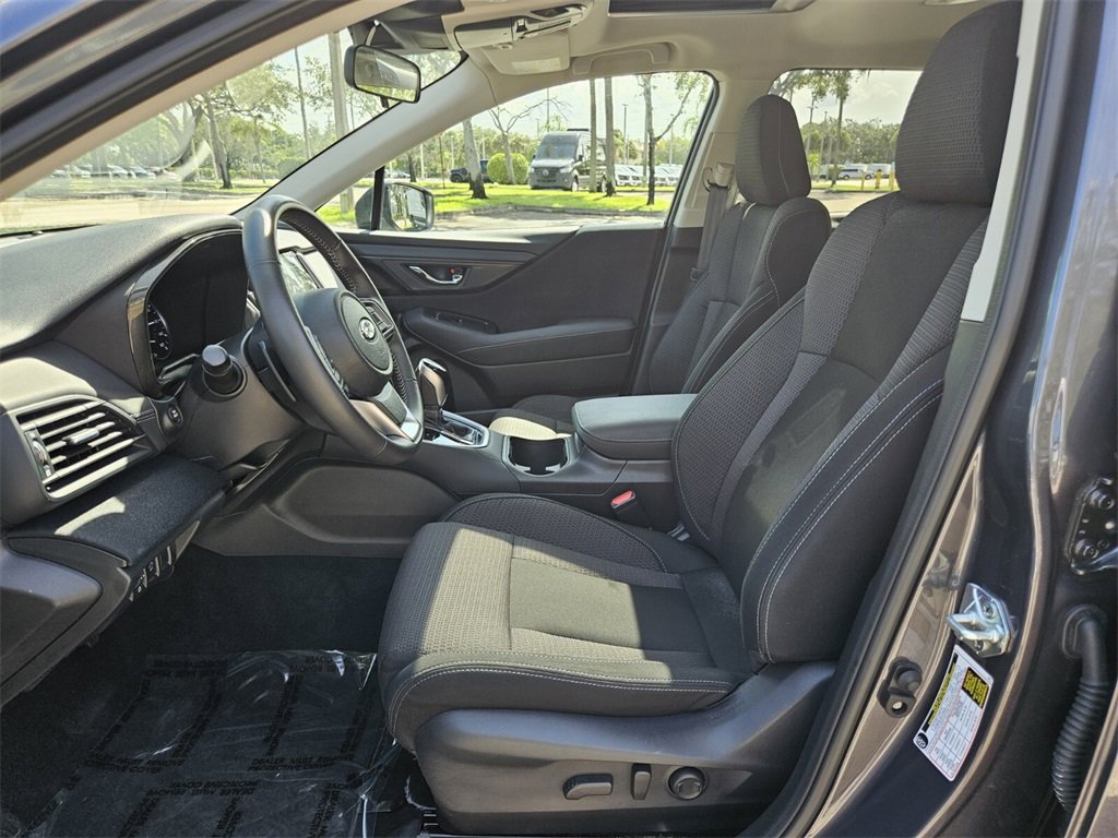 Used 2024 Subaru Outback Premium image 3