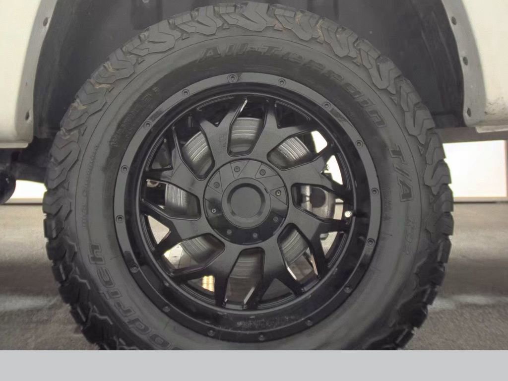 Used 2023 RAM 1500 Laramie image 9