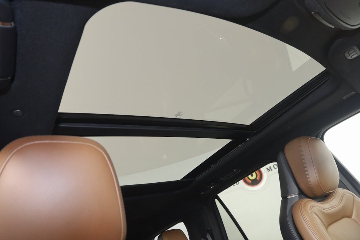 Used 2023 Lincoln Navigator Reserve image 12