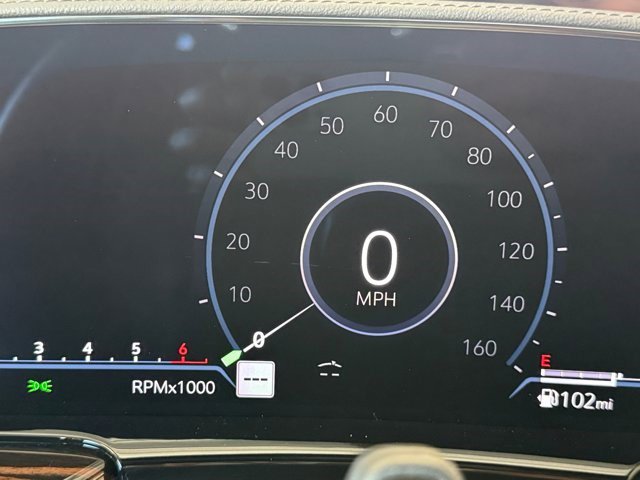 Certified 2024 Cadillac Escalade Premium Luxury image 17