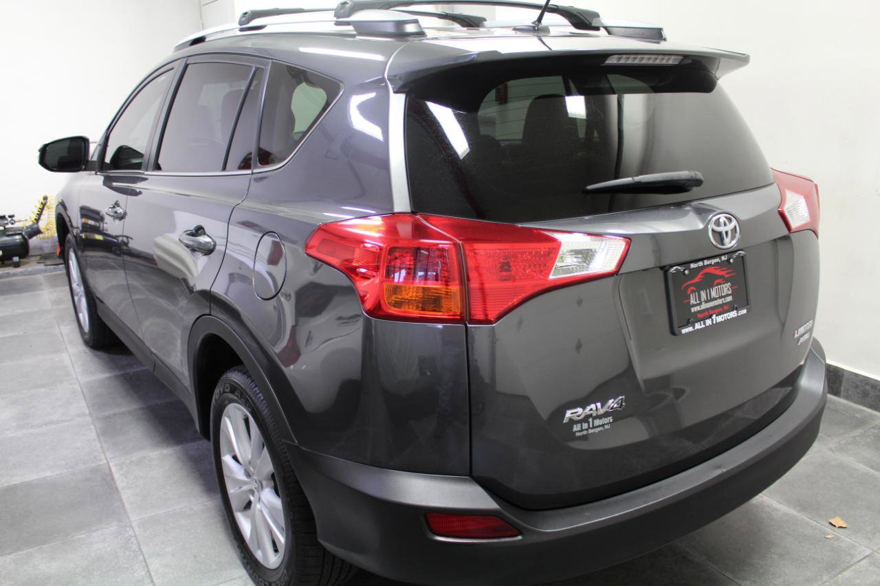 Used 2015 Toyota RAV4 Limited w/ Technology Package image 4