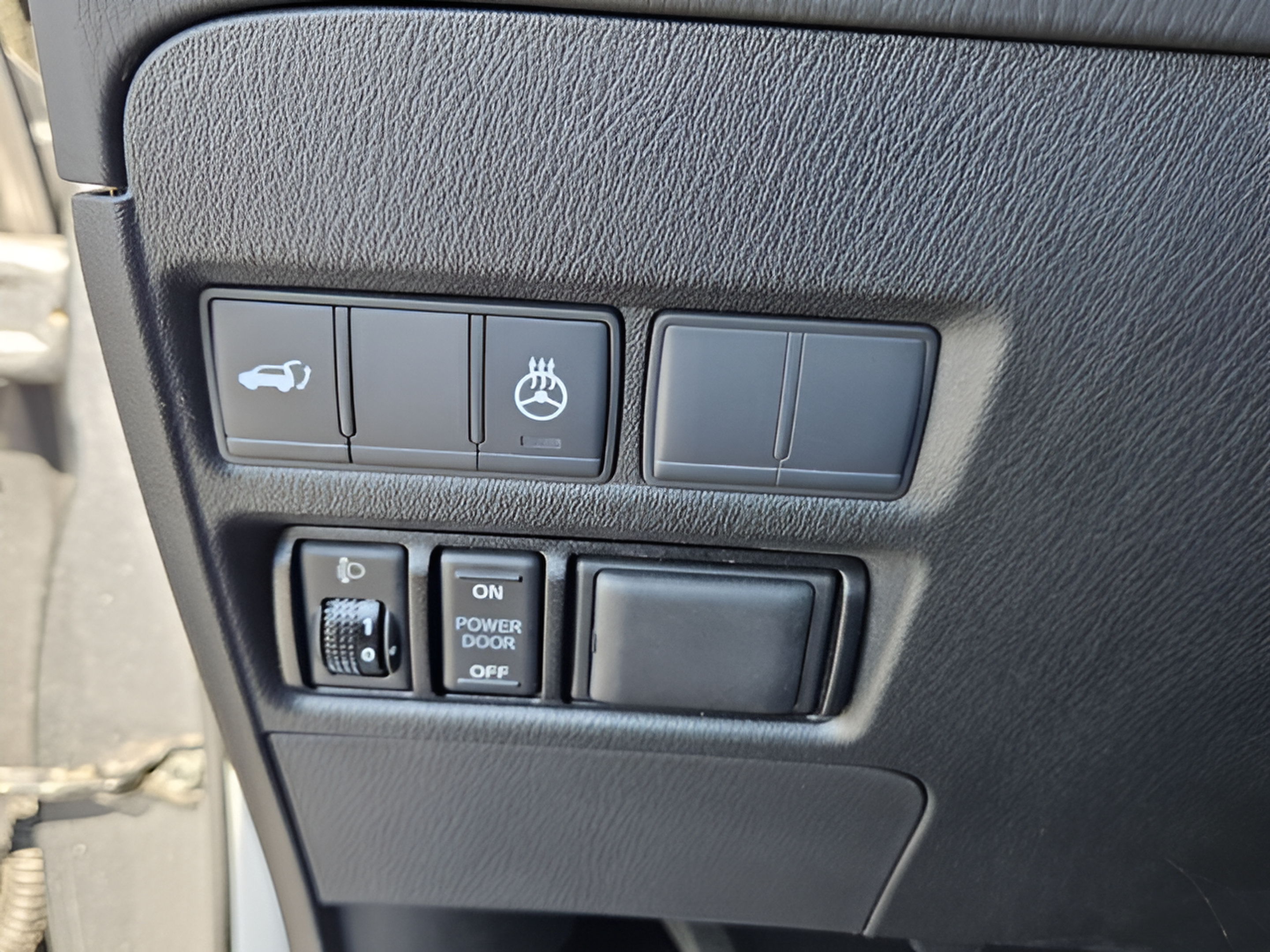 Used 2019 INFINITI QX80 Luxe w/ All-Season Package RWD image 16