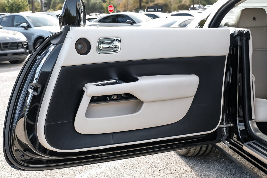 Used 2014 Rolls-Royce Wraith RWD image 31